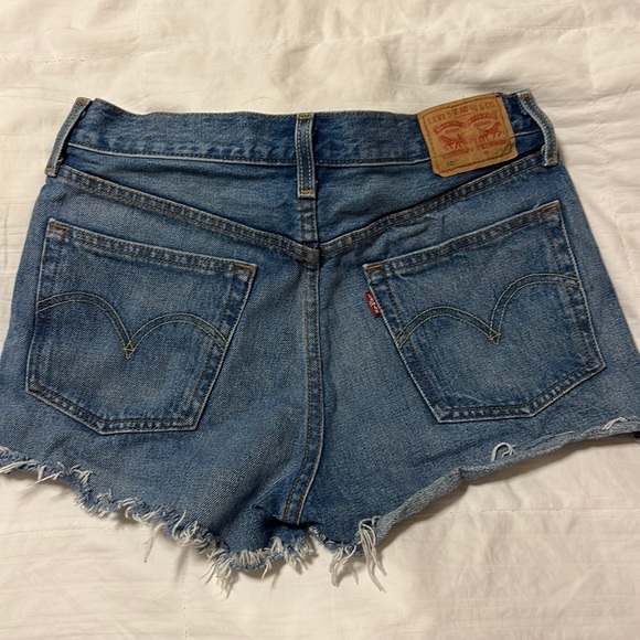 Levi’s 501 Cut Off Jean Shorts Medium Blue Distressed - Picture 1 of 12